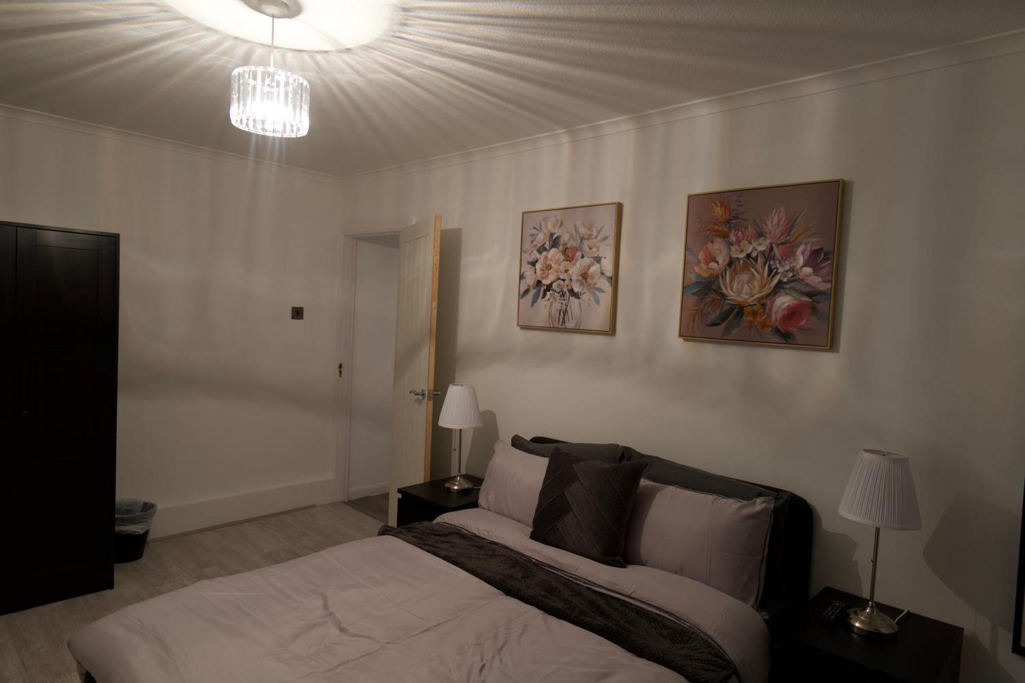 Luxury Wimbledon 2bed Apartment London