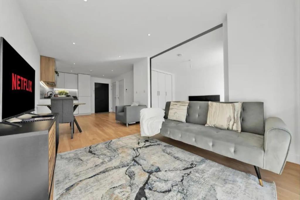 Deluxe 1 Bed In Colindale Wembley With Freewifitv