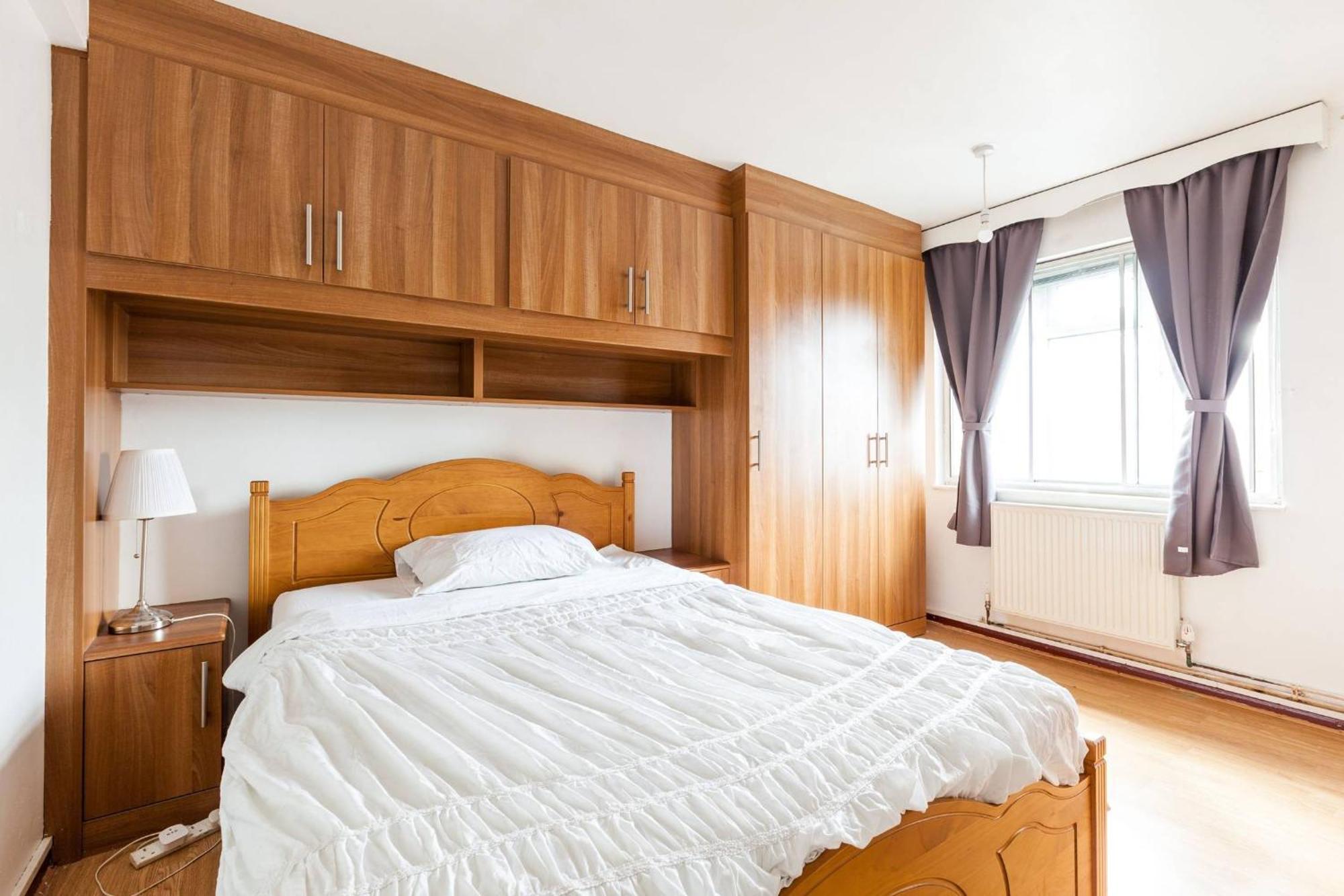 2 Bedroom Flat In Good Value Location Apartment *