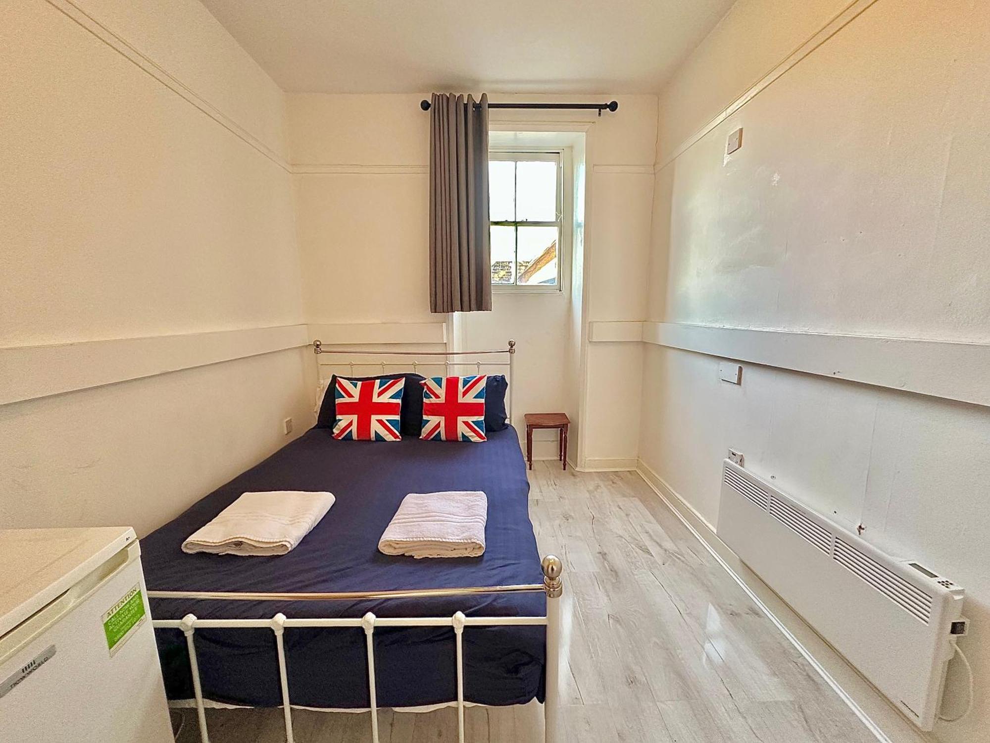 81 London