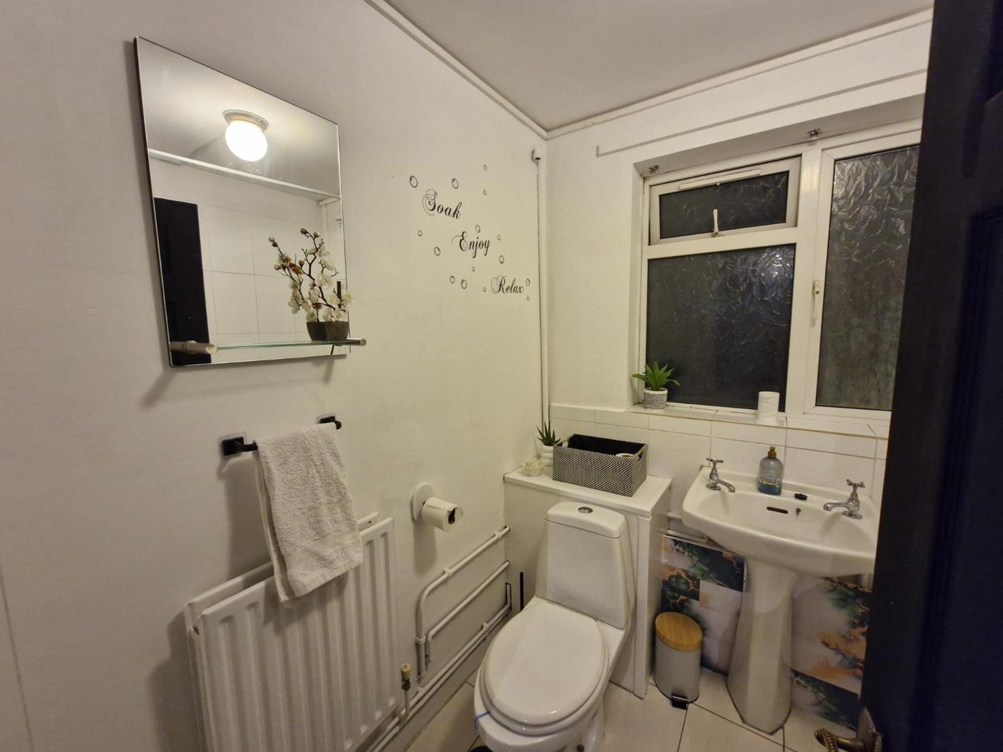 Elegant & Spacious 2-bedroom In Wimbledon Appartement *