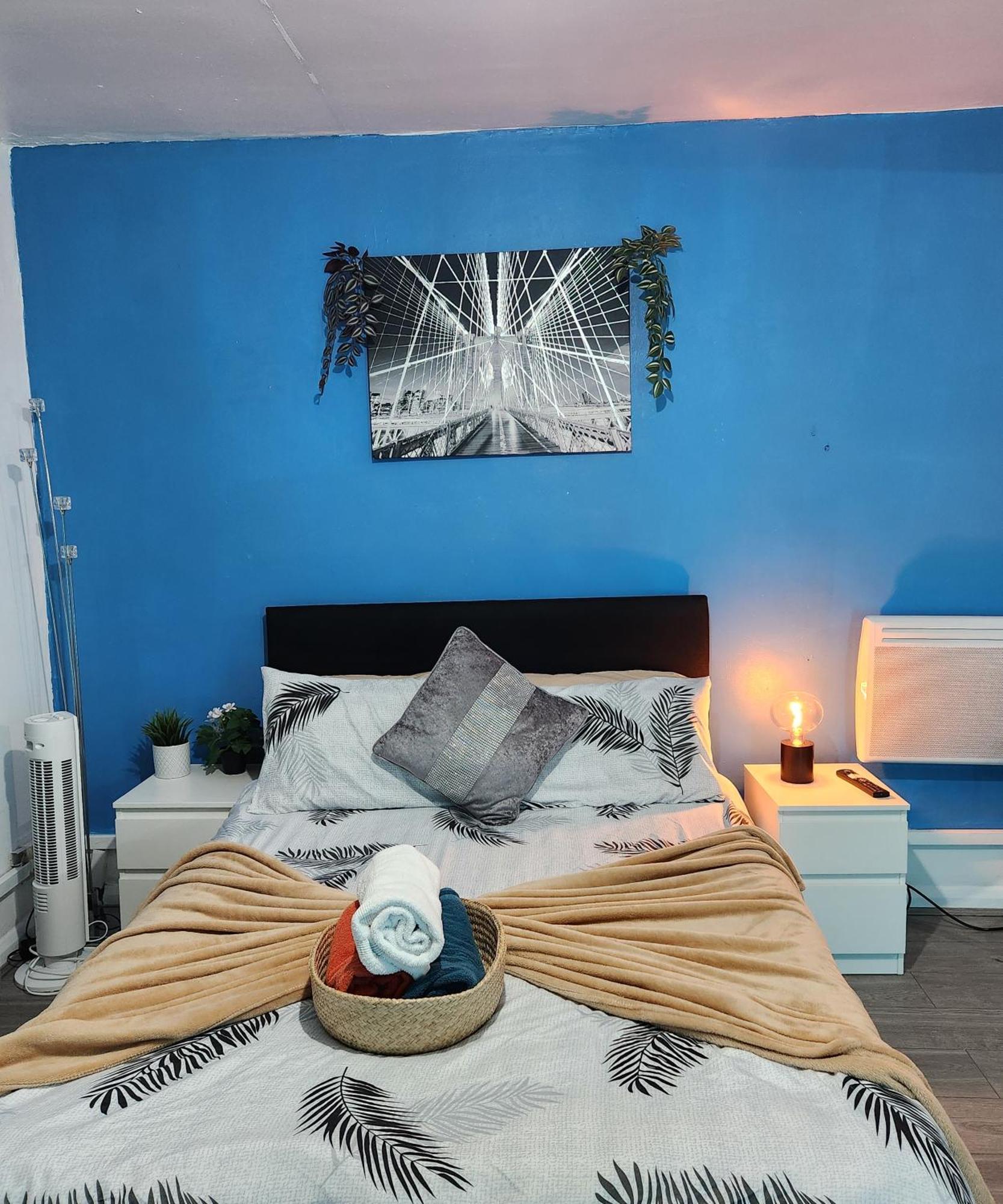 New Deluxe Apt-2