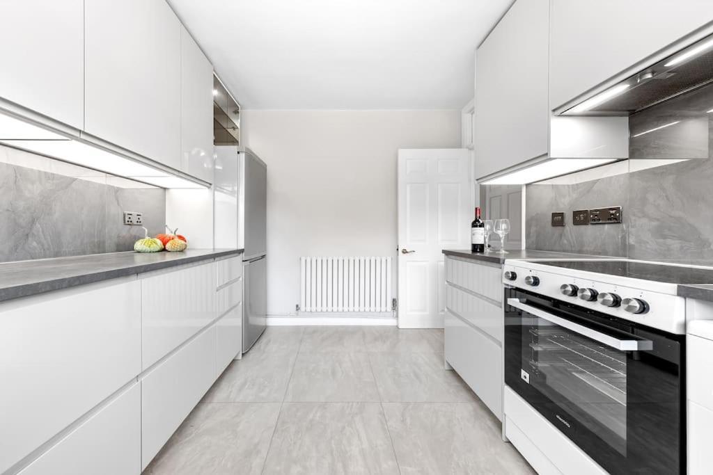 Apartment Modern Spacious 1 Bedroom Flat In Hampstead *