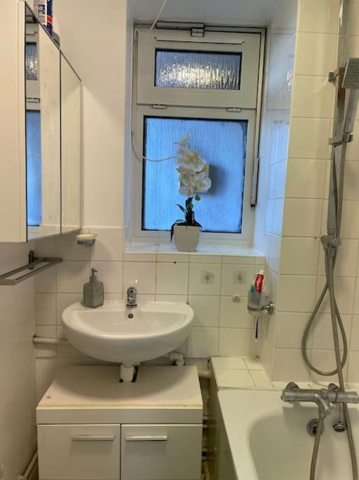 Lovely Comfortable Near Canarywhaflondoncity Londen