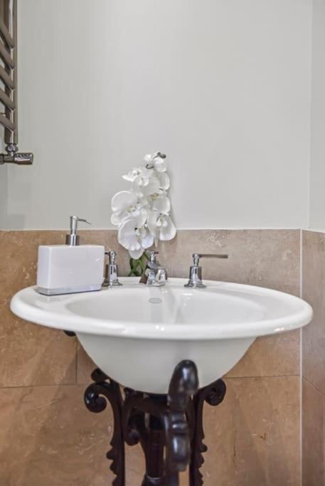 Holiday home The Holland House London