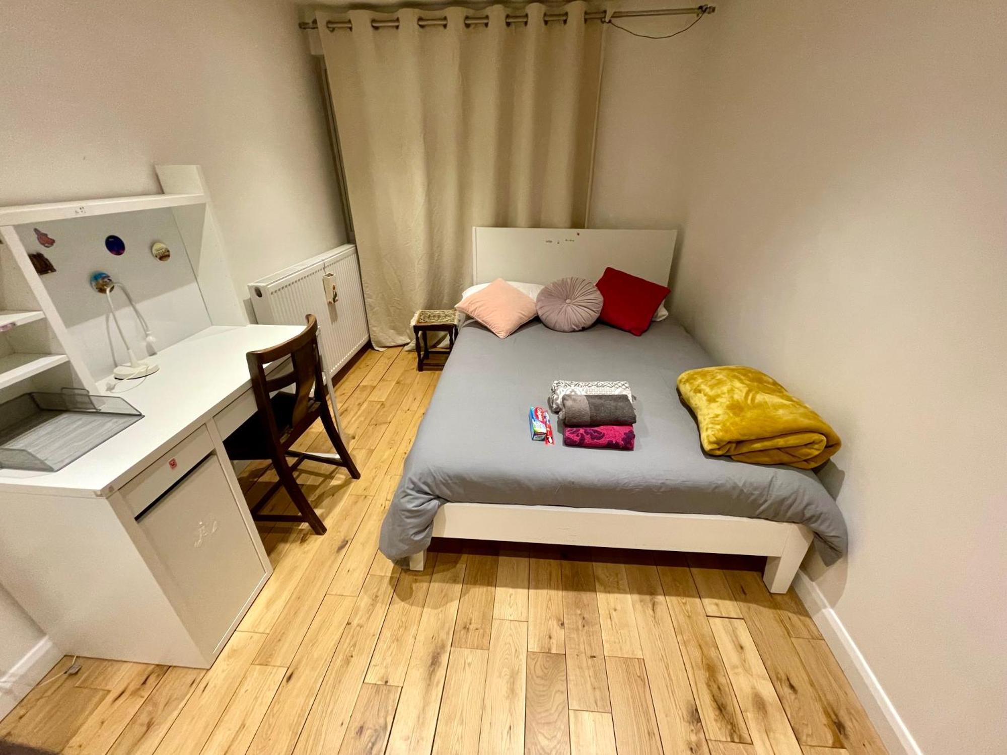 Villa Luxury 4 Bedroom House With 4 Bathrooms - Elizabeth Line & Acton Stations At Walking Distance