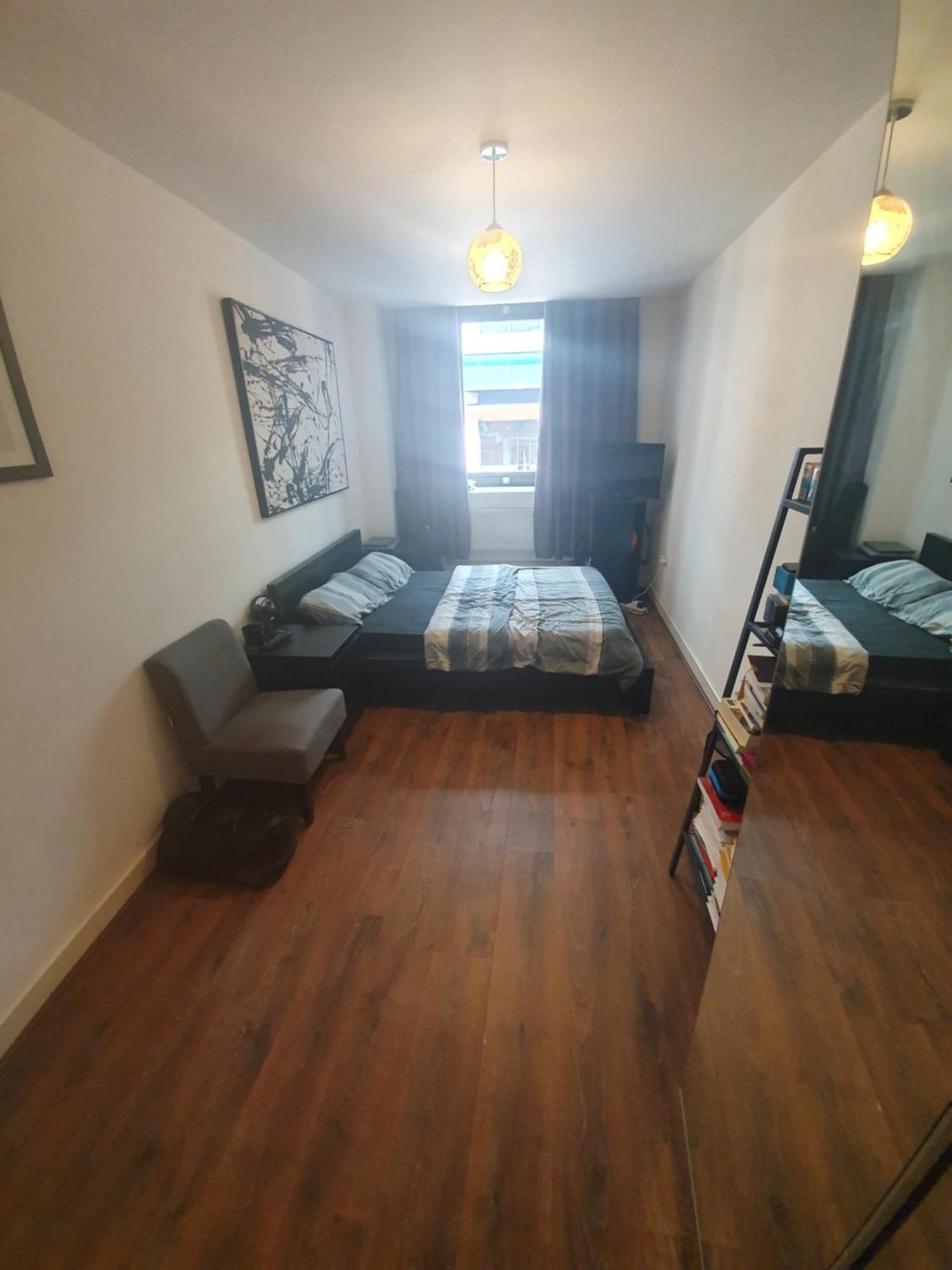 Double With Shared Bathroom * Londres