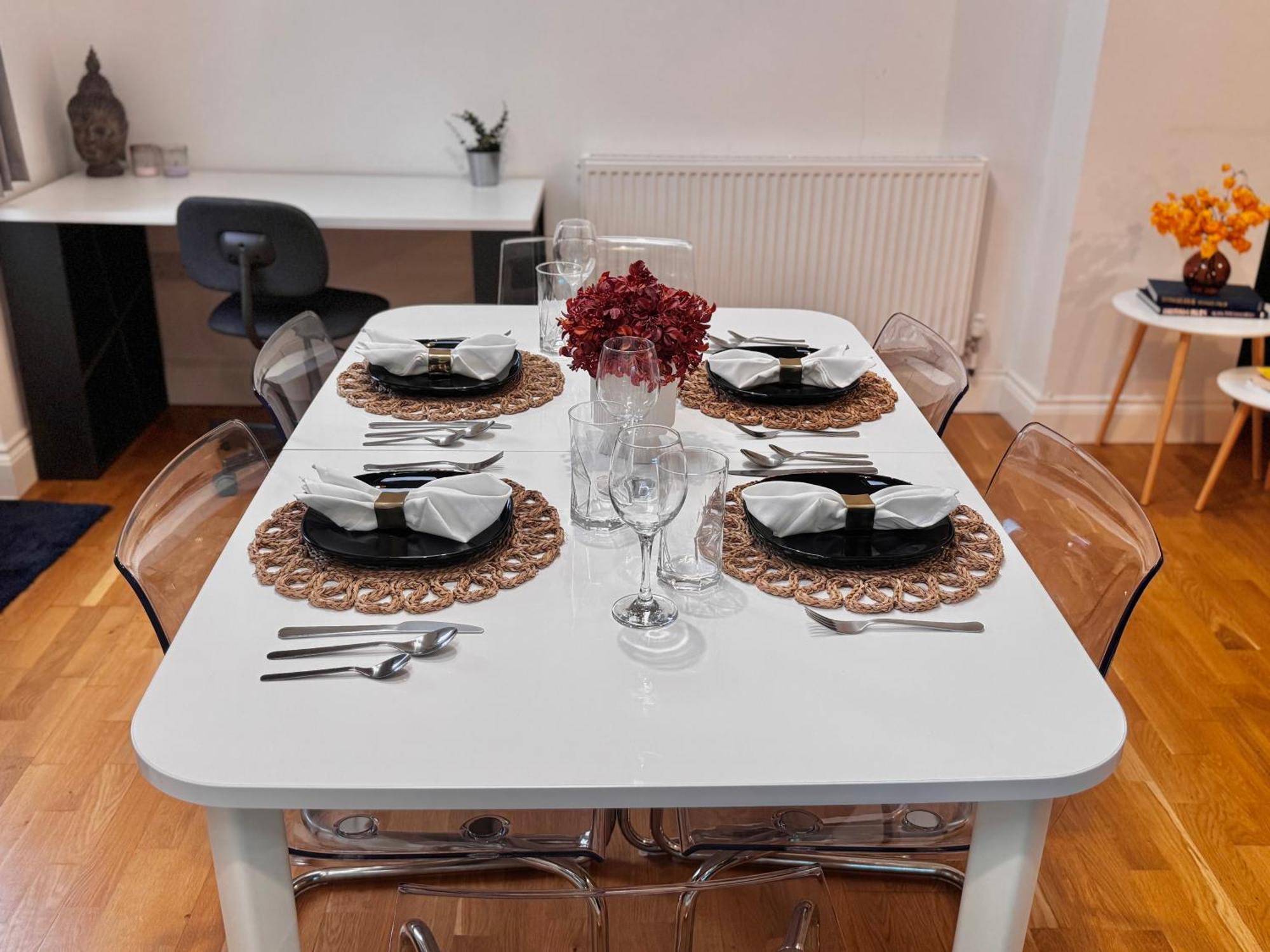 Apartment Modern 1-bed 30min To & Parking London