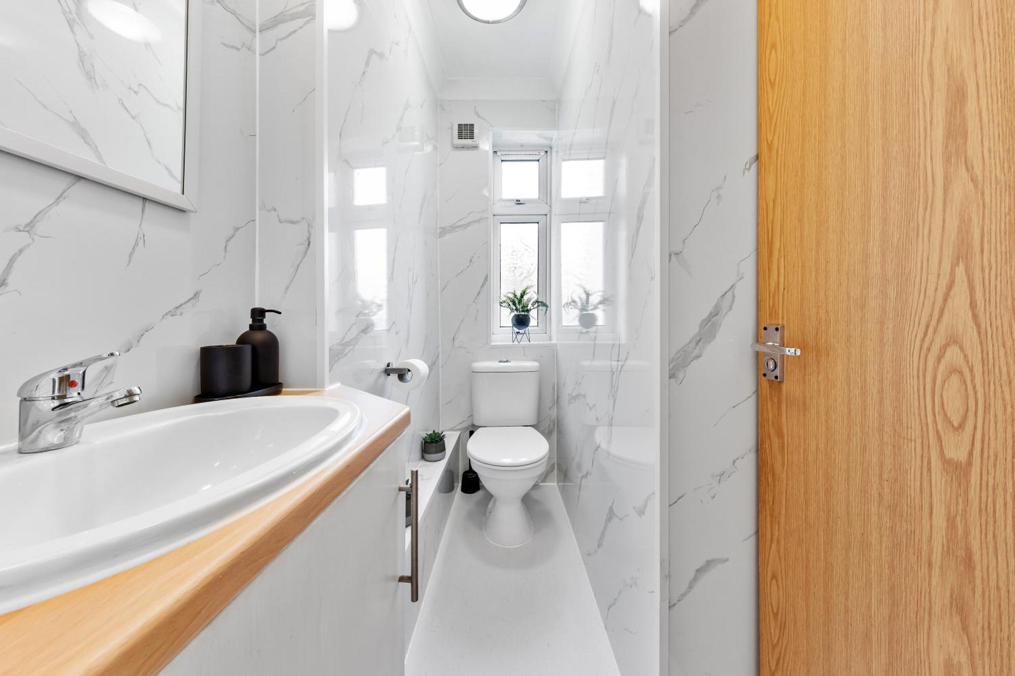 Appartement Hype - 10 Mins To Stadium - Sleeps 8 *