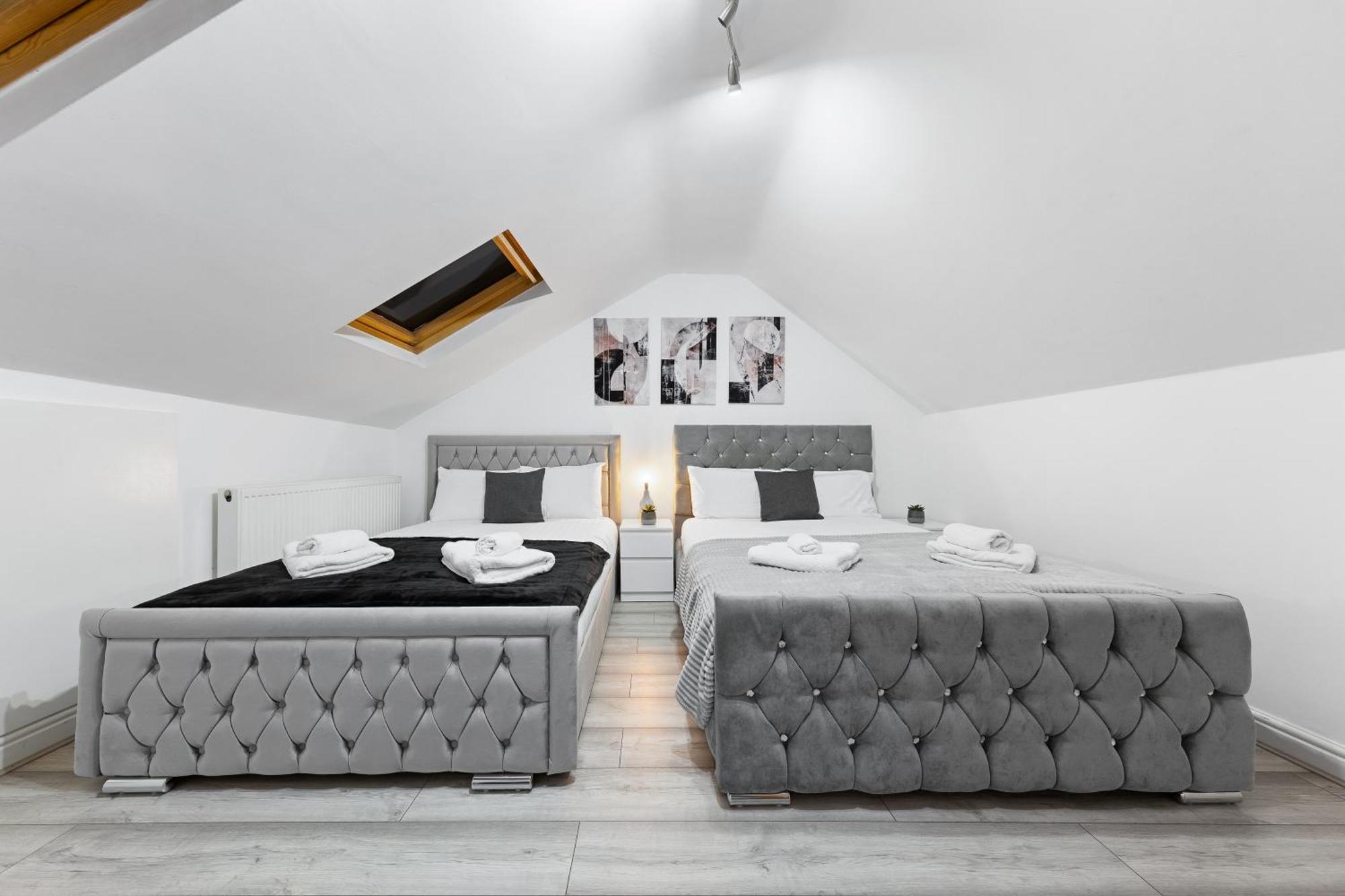 Hype - 10 Mins To Stadium - Sleeps 8