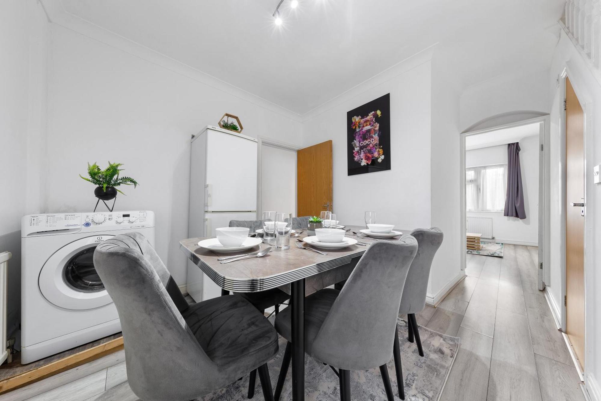 Hype - 10 Mins To Stadium - Sleeps 8 Appartement Londen