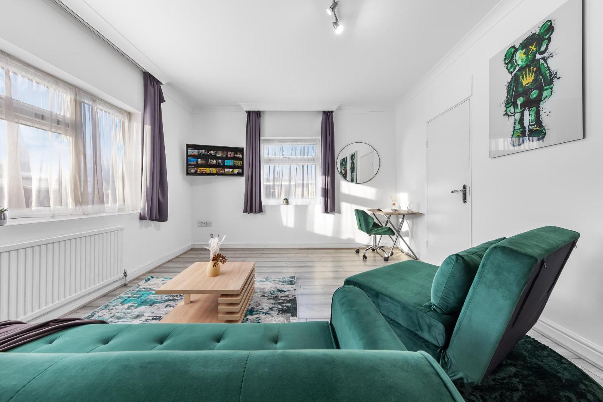 Appartement Hype - 10 Mins To Stadium - Sleeps 8 Londen