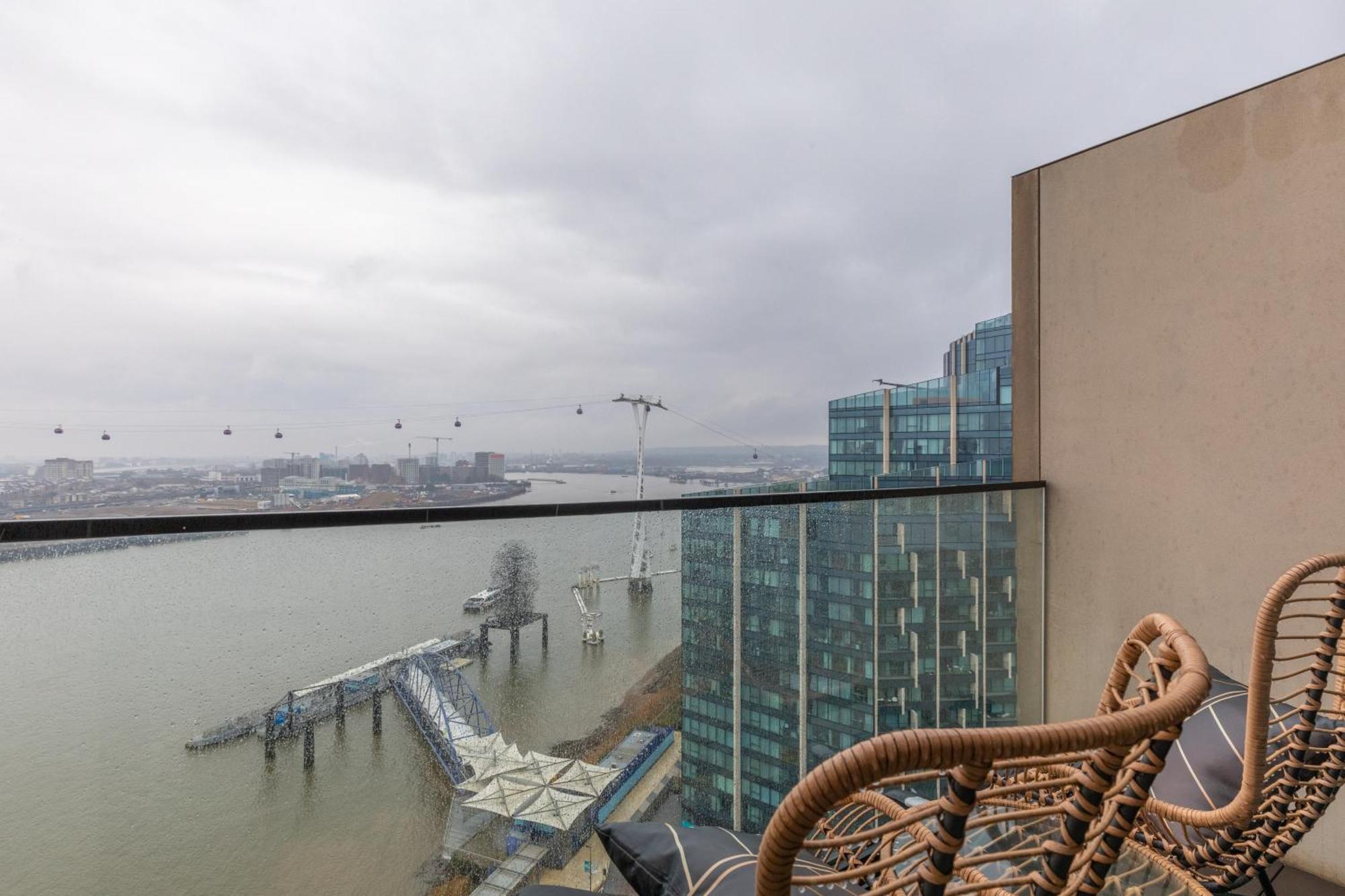 Apartment Ravishing 1bd Flat - 2 Minute Walk From The O2!