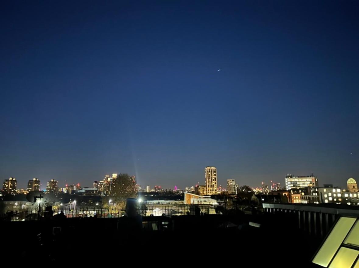 Apartment Sleeps 4,roof Garden, Top Apartment, Zone 2 Cls Central *