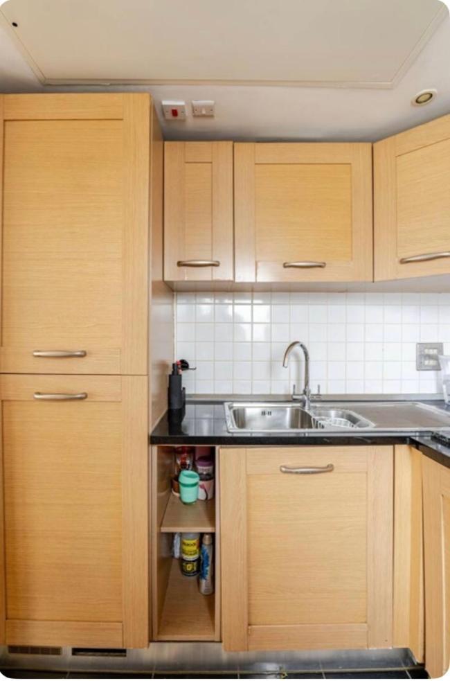 Appartement Amazing River View 2 Bedroom Apartment, Sleeps 6 , Balcony And Parking
