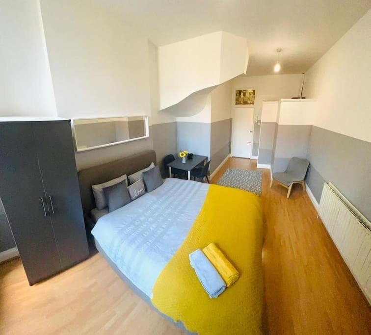 The Location, Distance Walking King's Cross Station Apartment *