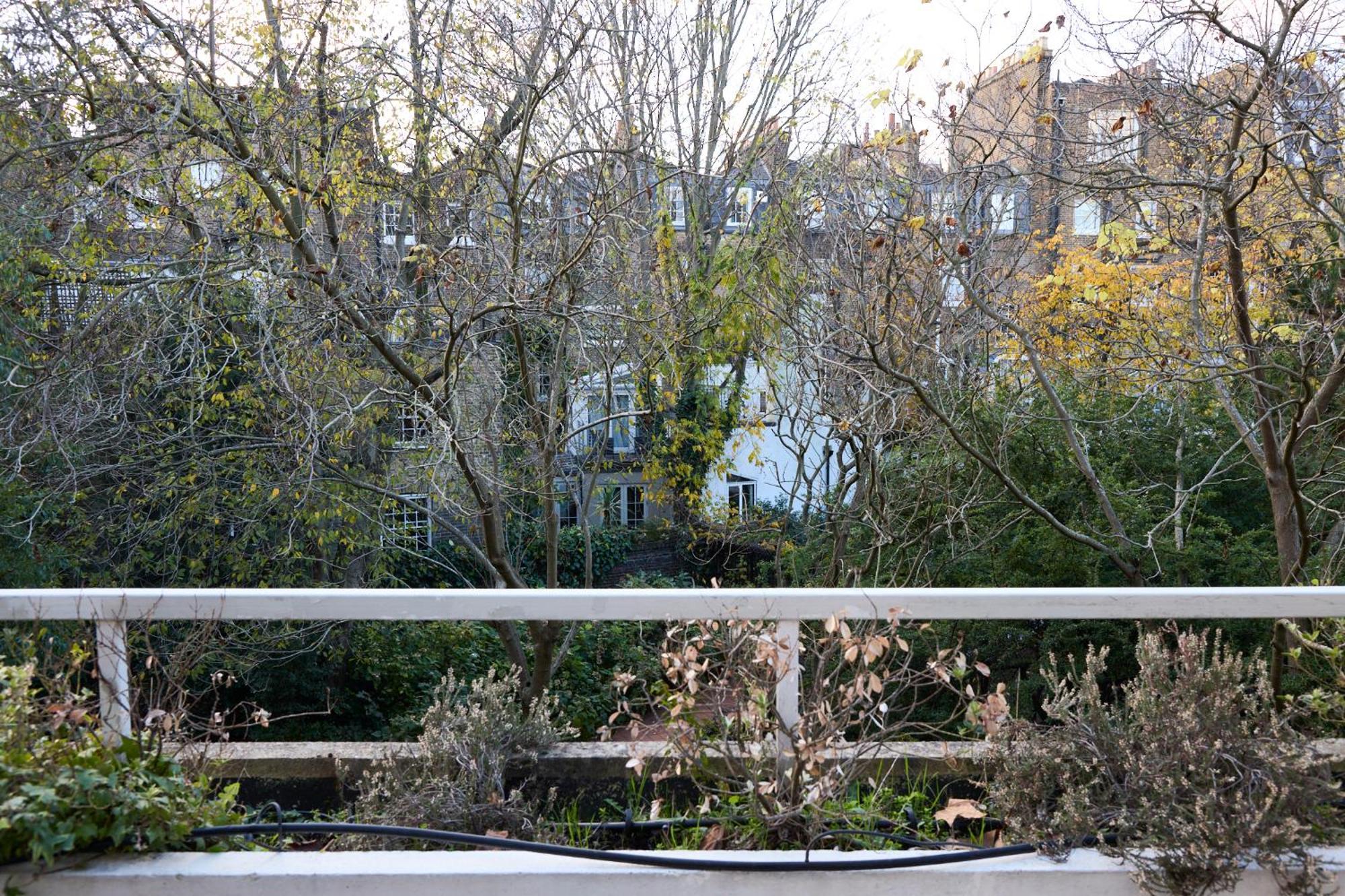 Hyde Park - 5 Sleeps - Parking London