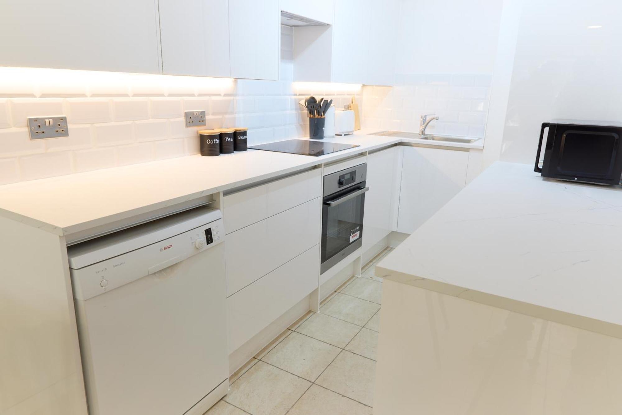 Hyde Park - 5 Sleeps - Parking Apartment London