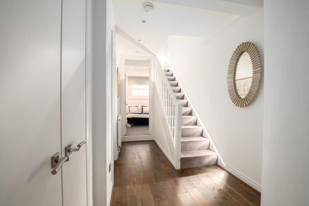 Capital Modern Two Bedroom In Chelsea Ggr * London