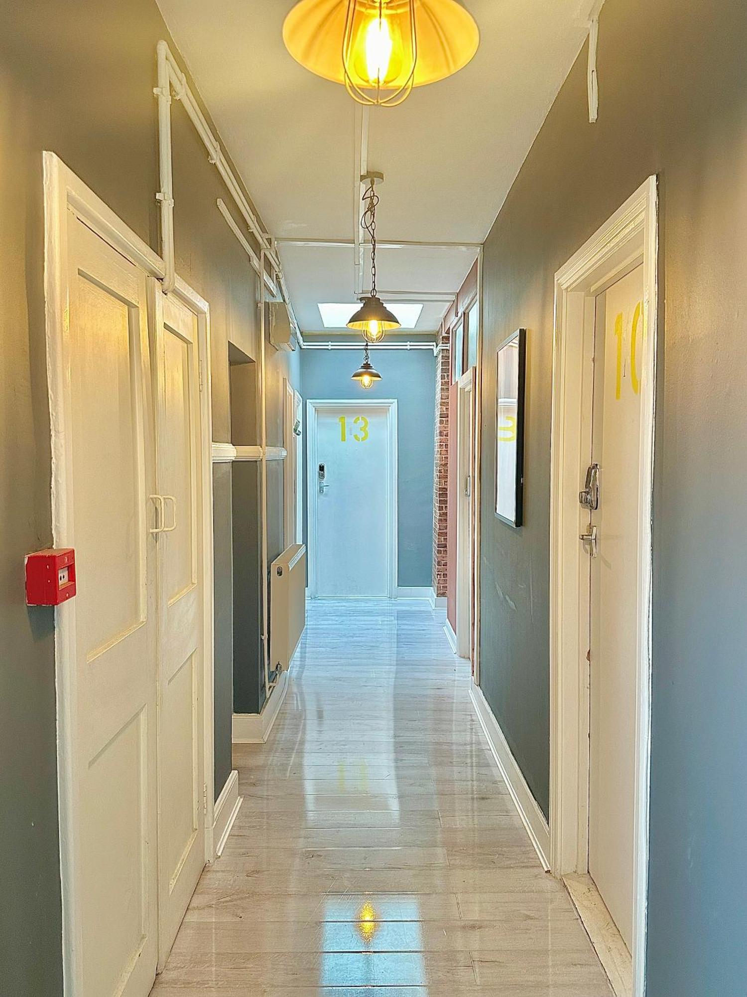 81 Guest house