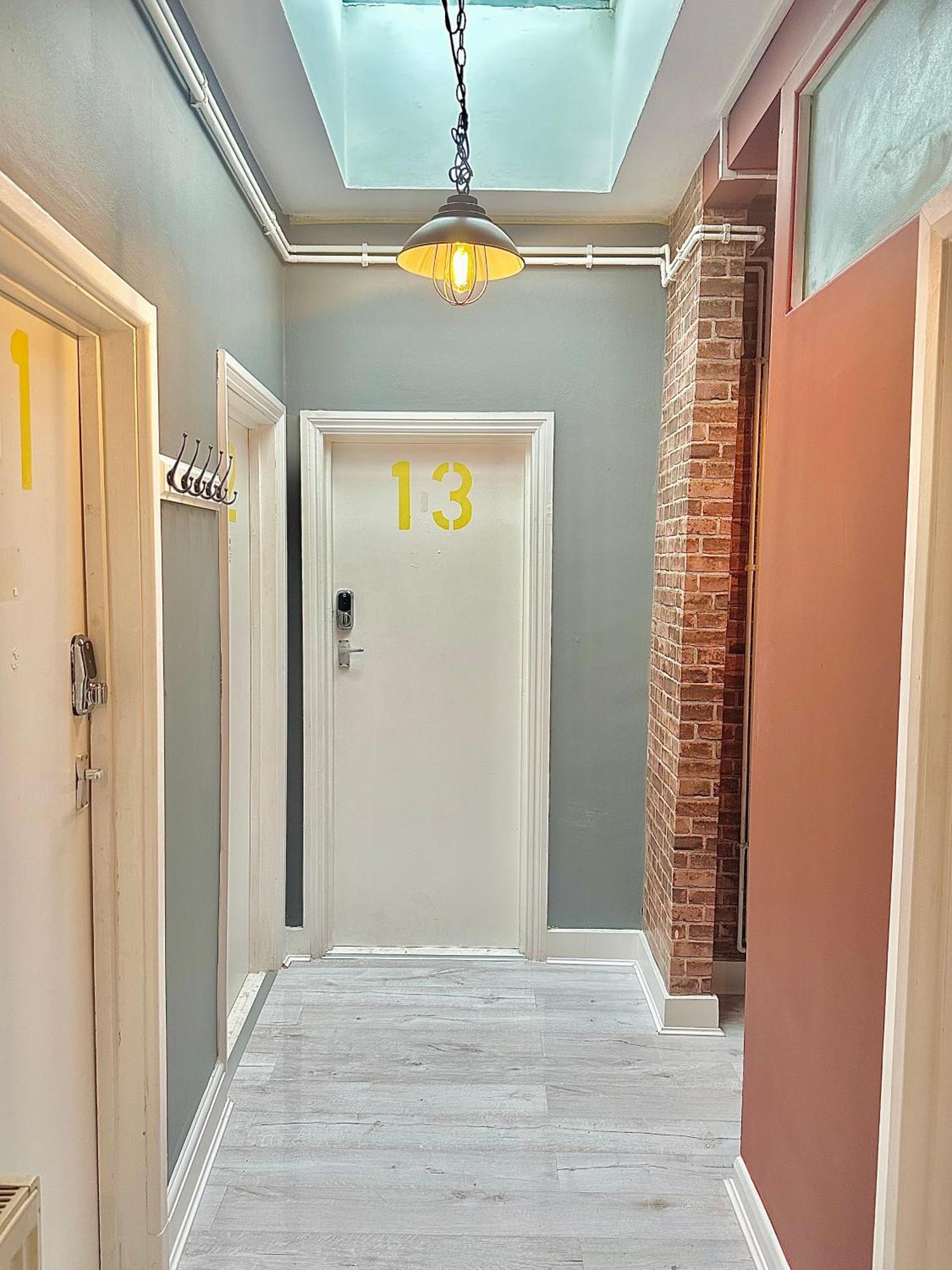 81 Guest house