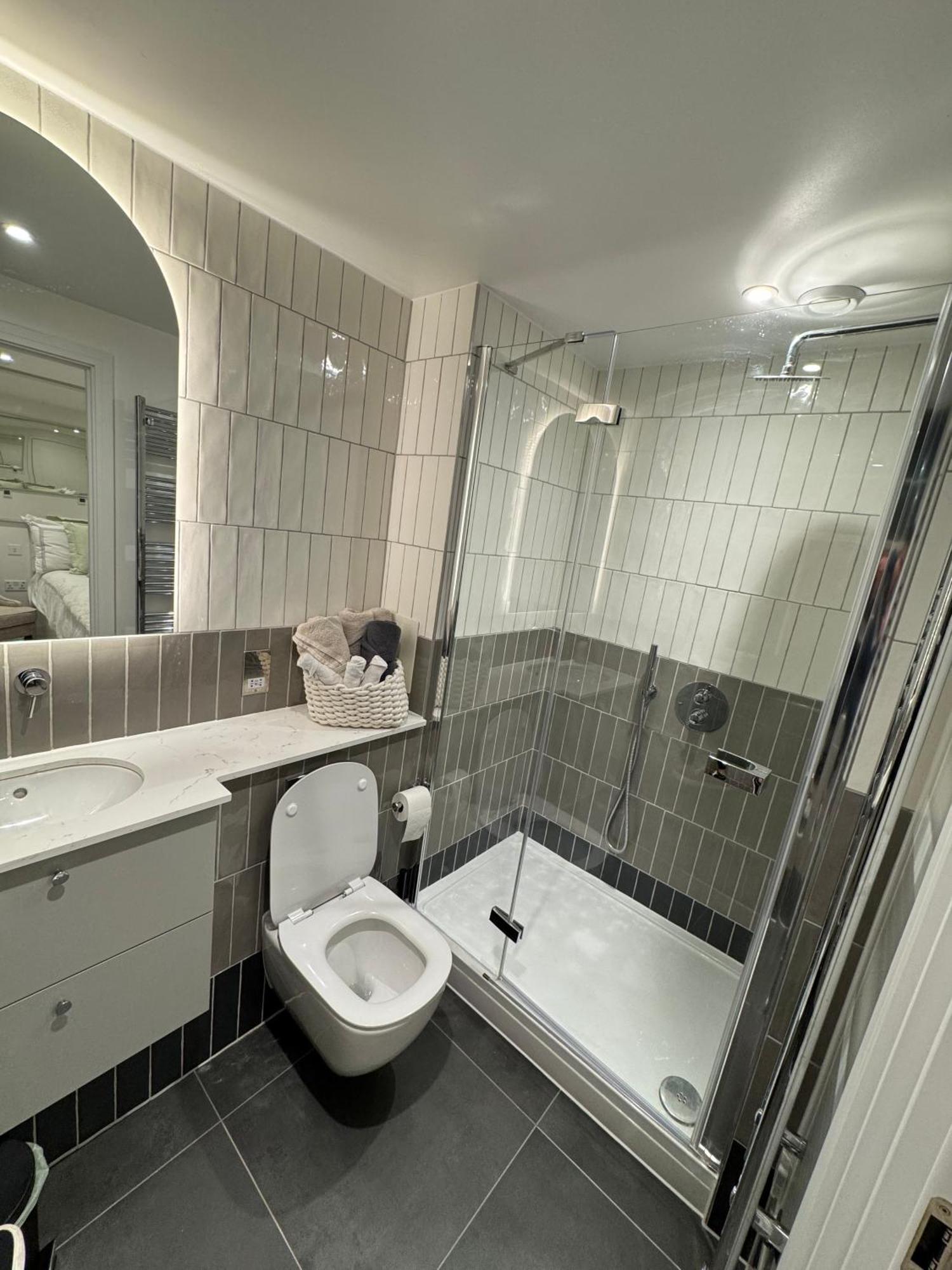 High Luxury Flat For 6 People Close To Earl's Court Zone 1 Appartement *