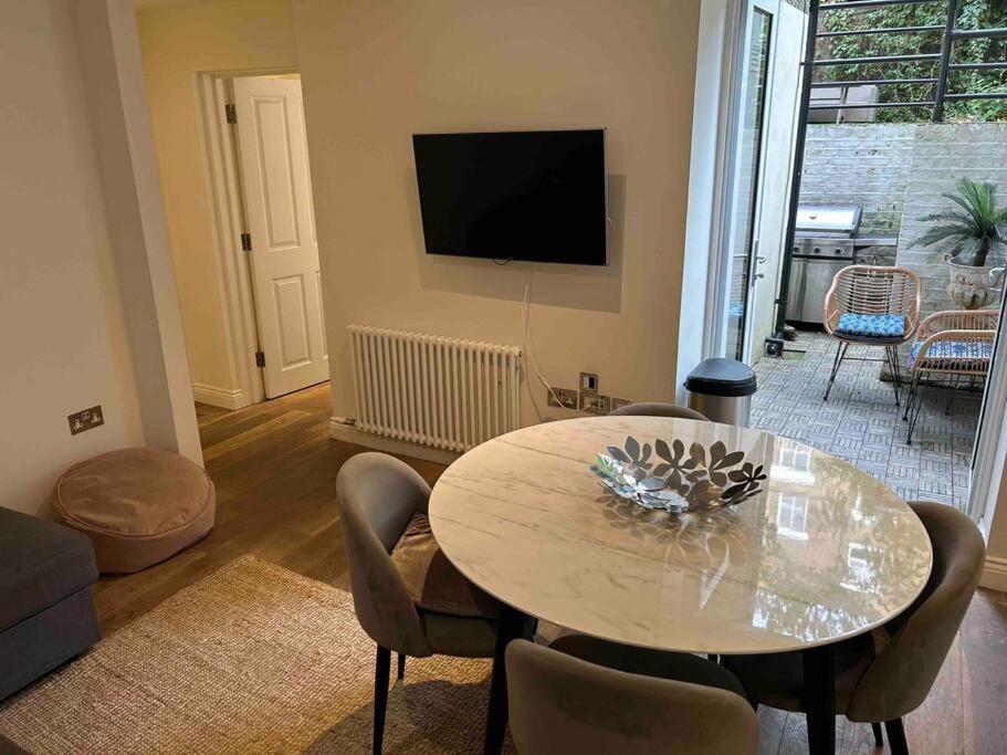 Portobello 2-bed * London