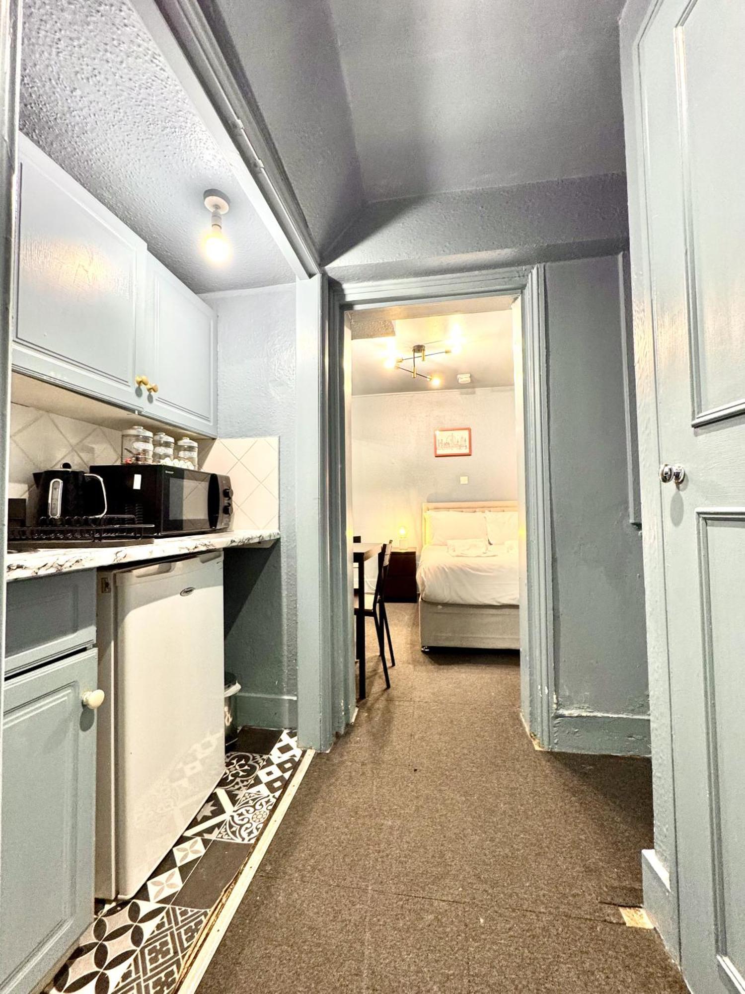 Kensington Gardens 3* London