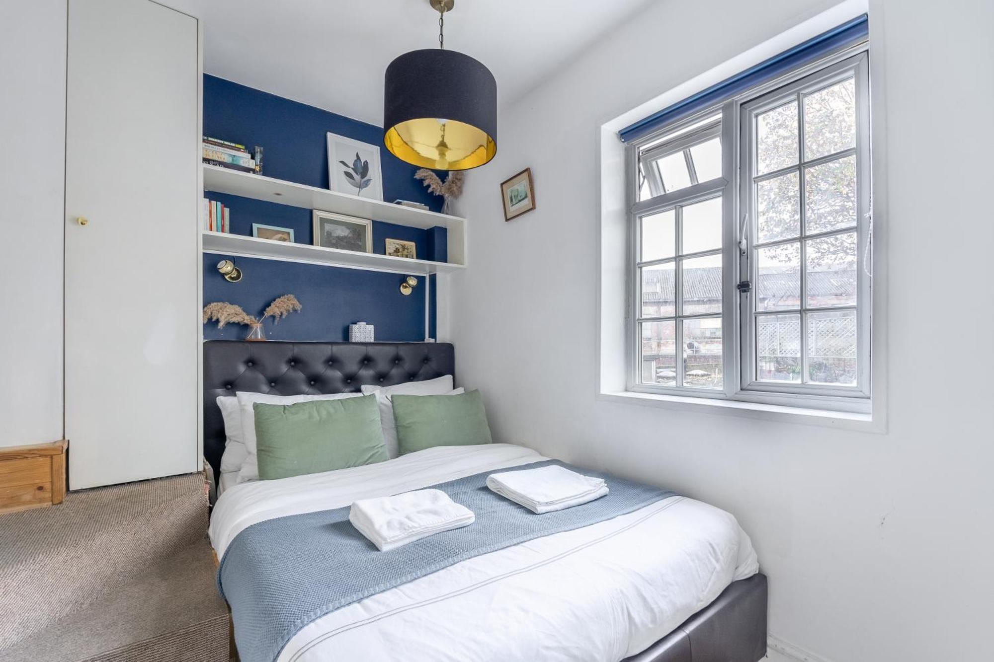 West Flat With Balcony London