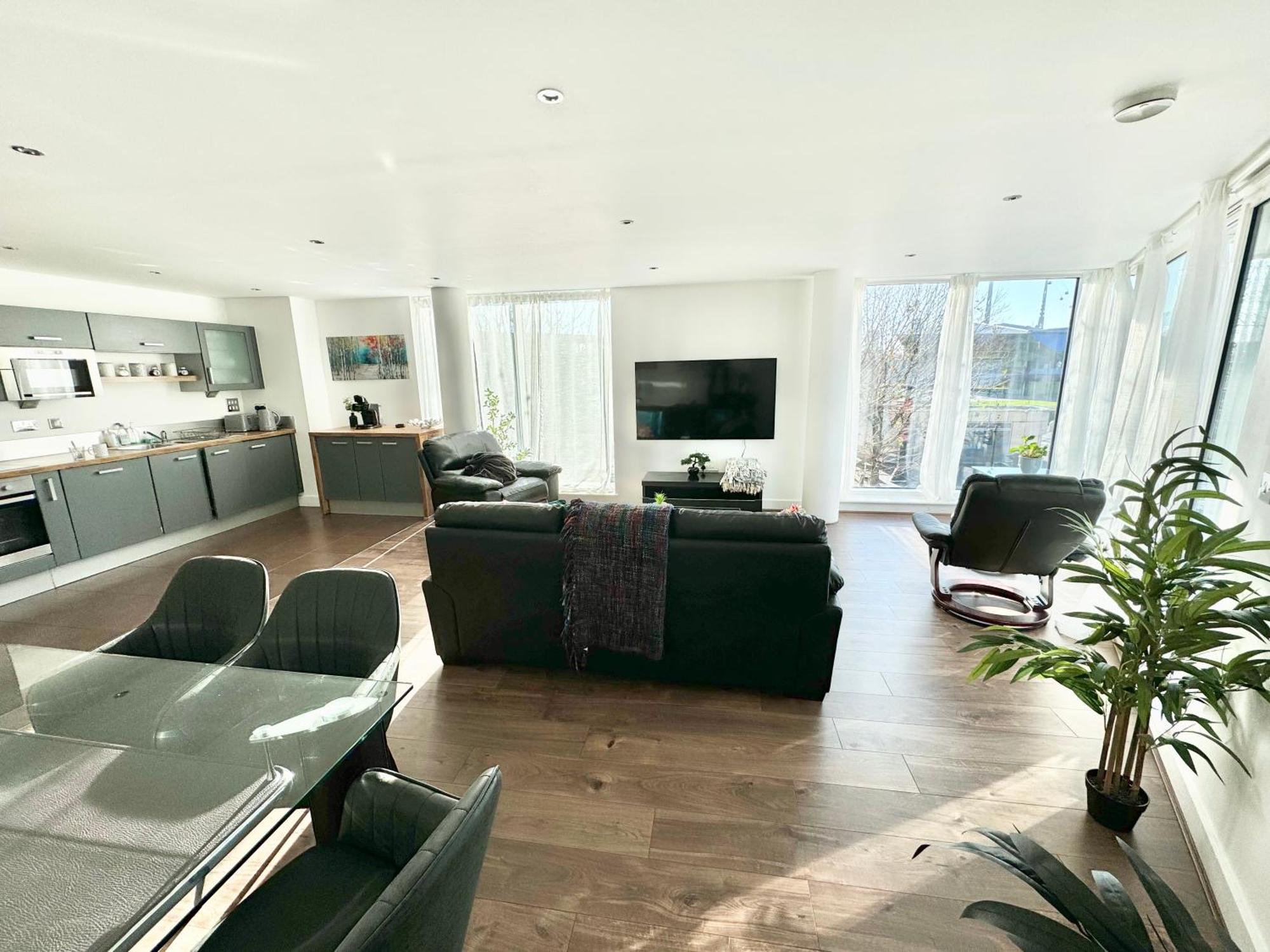 Luxury Dockview 3 Beds Excel Apartment London