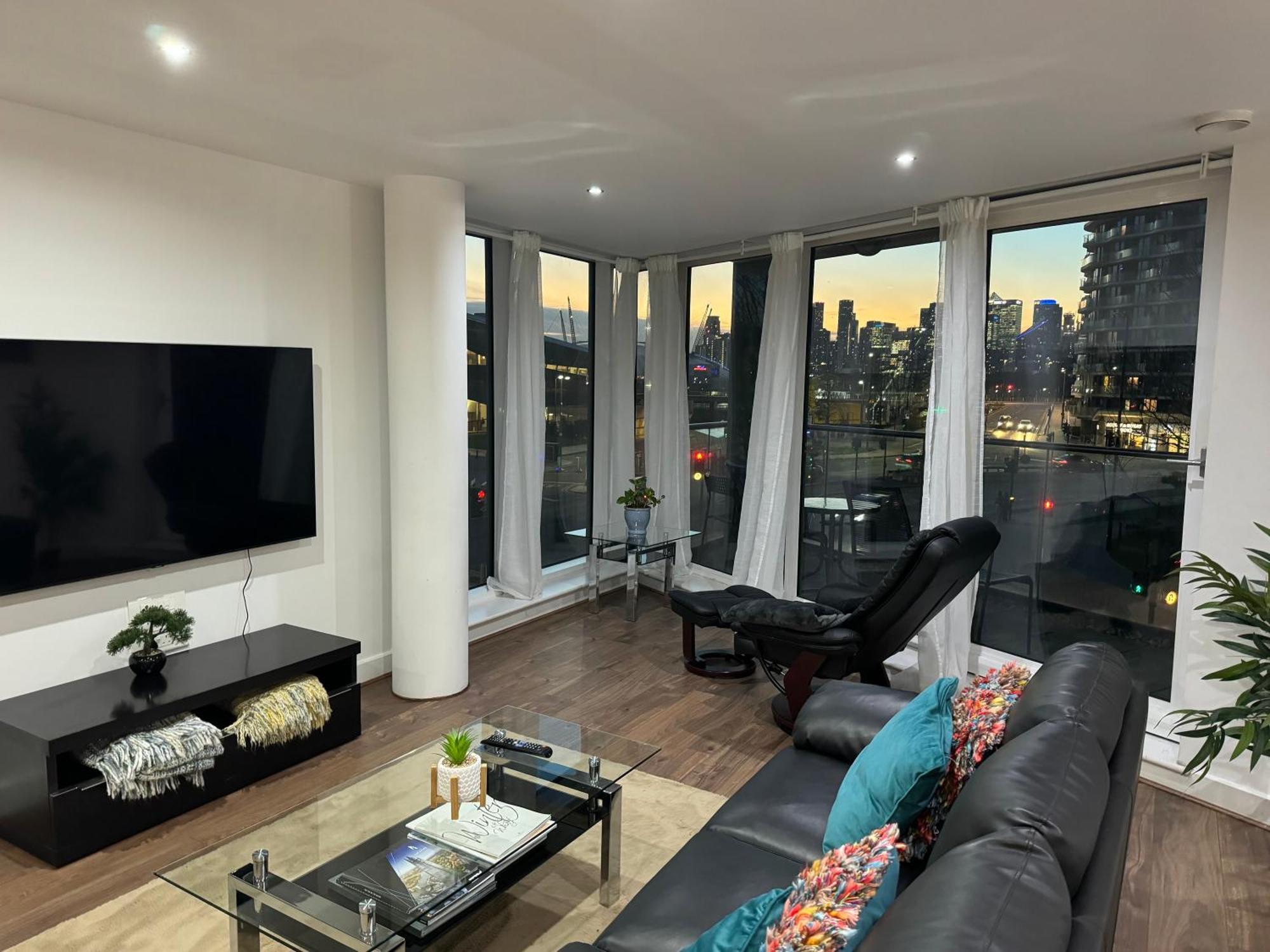 Luxury Dockview 3 Beds Excel London