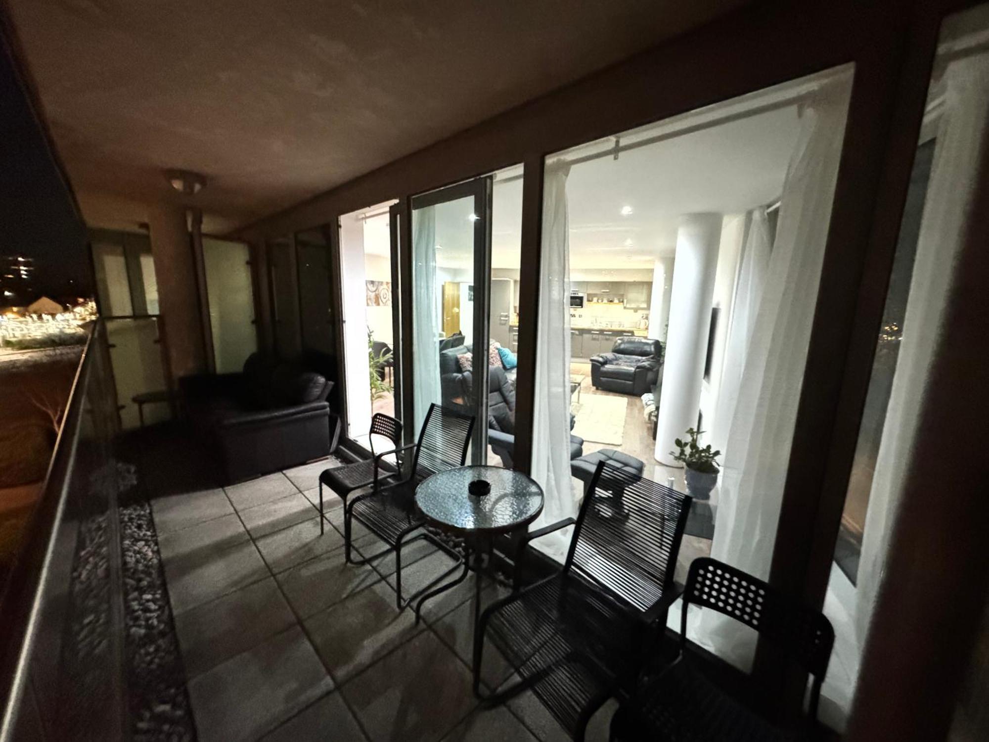 Luxury Dockview 3 Beds Excel Apartment London
