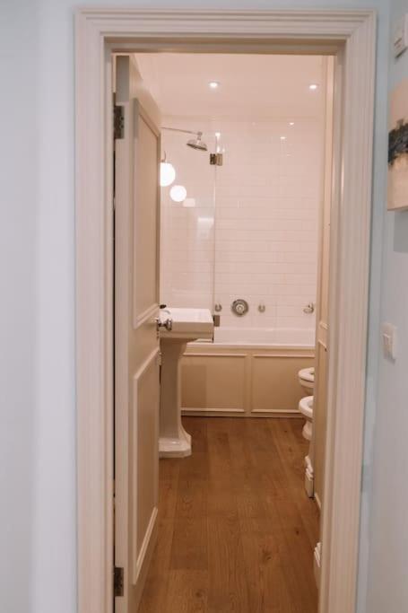 Apartment Vico Sapphire Sanctuary *