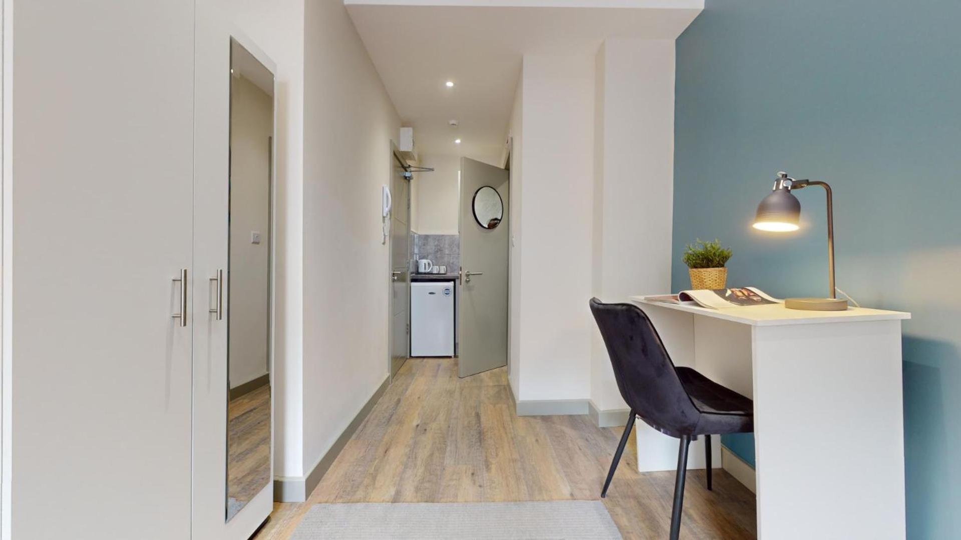 Battersea Serviced Apartment London