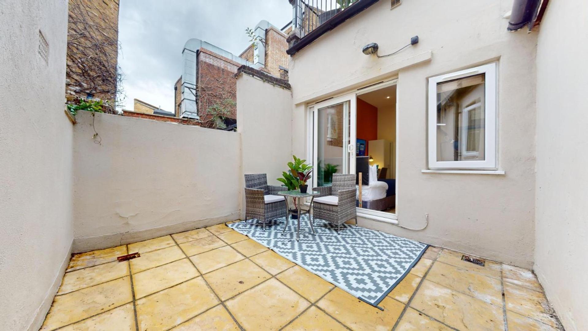 Battersea Serviced Apartment