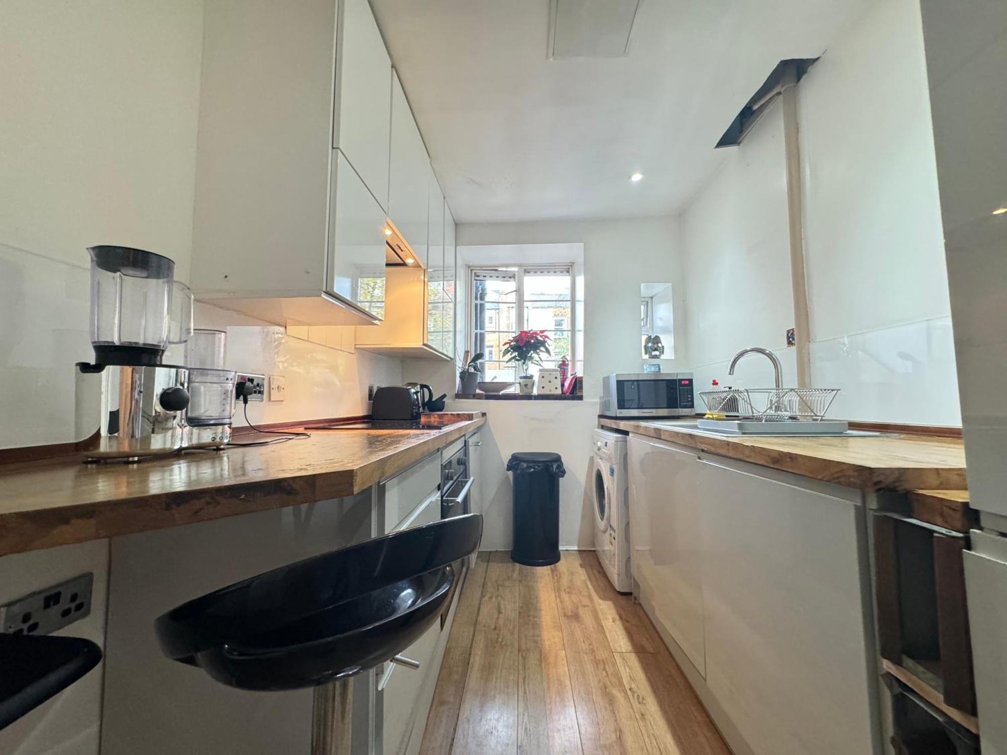 Apartment Serene 1bd Flat 7 Mins From Clapham Common *