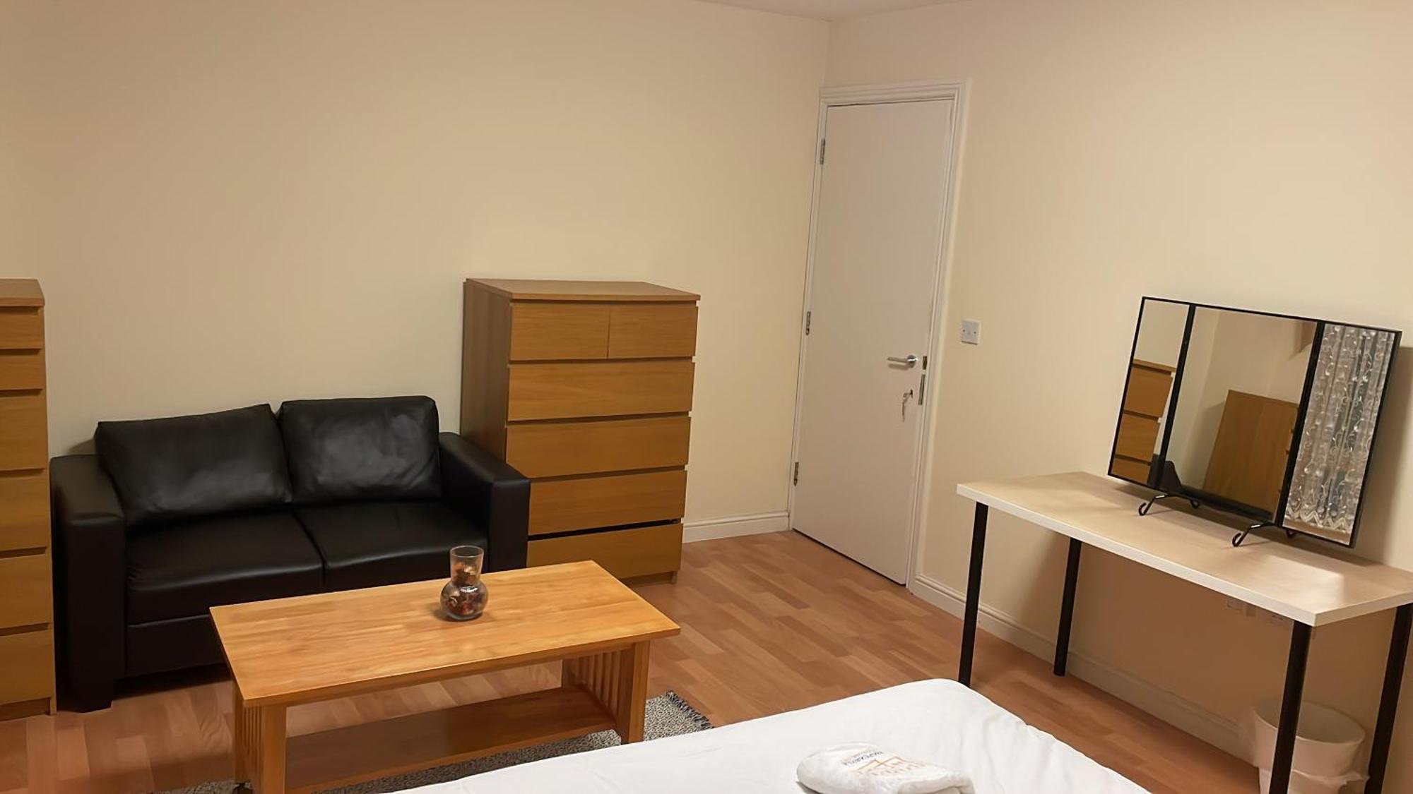 Napcastle Caledonian Park Guest house