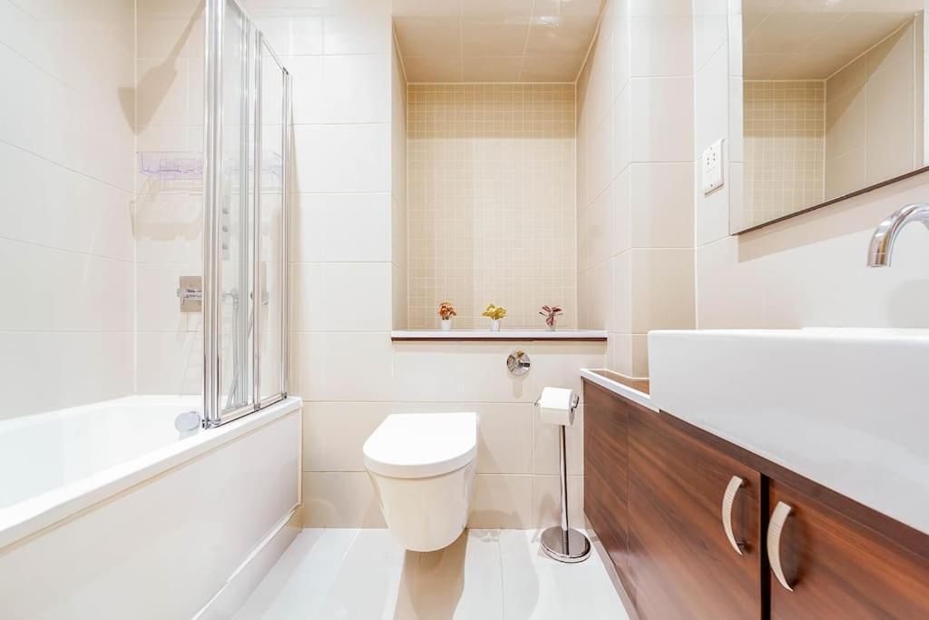Bright & Modern One Bedroom Flat In Farringdon Apartment *
