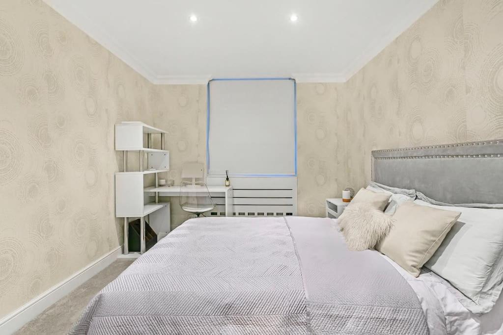 Apartment 3-bed Next To Harrods With Underfloor Heating