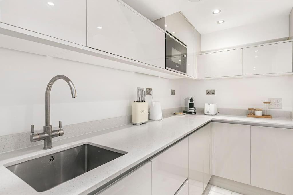 3-bed Next To Harrods With Underfloor Heating