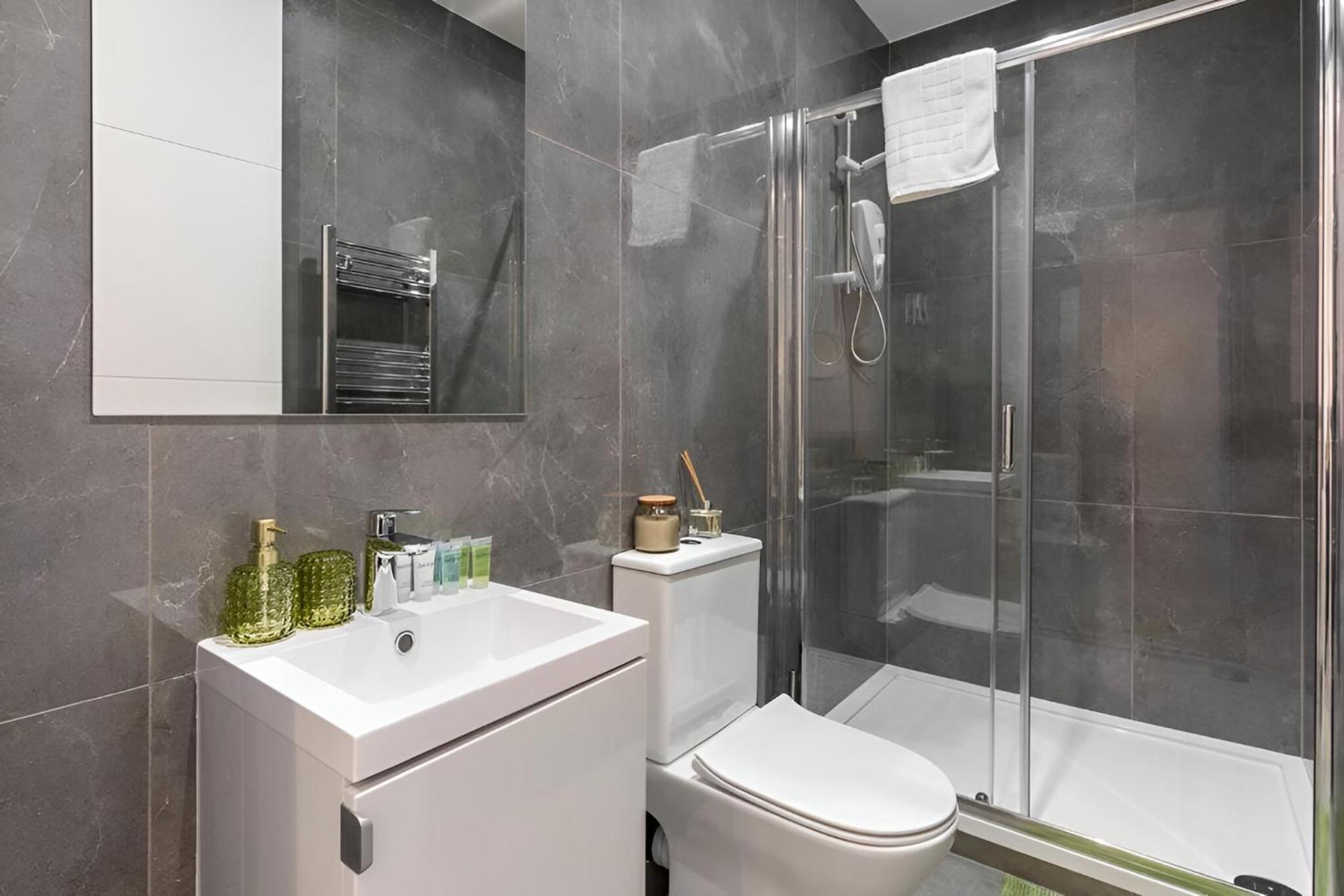 Apartment Tranquil Garden In Neasden,