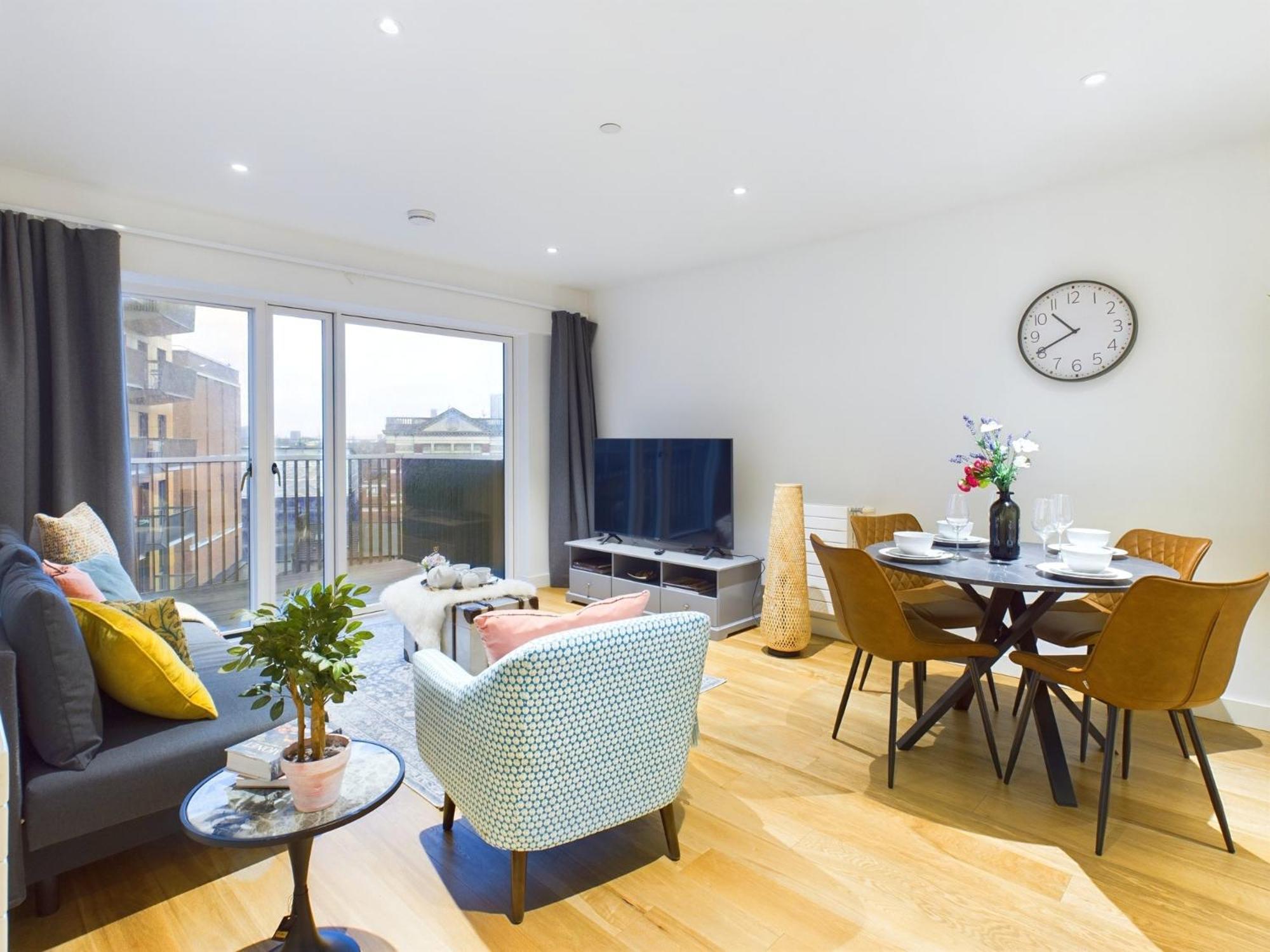 Wild Roses Serviced - Canning Town London