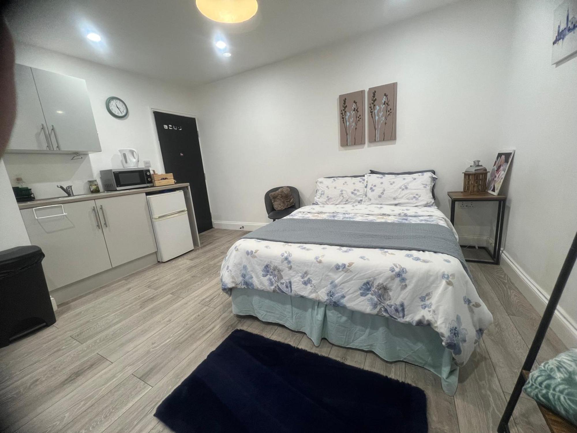 New Self-contained Double Bedroom Flat *