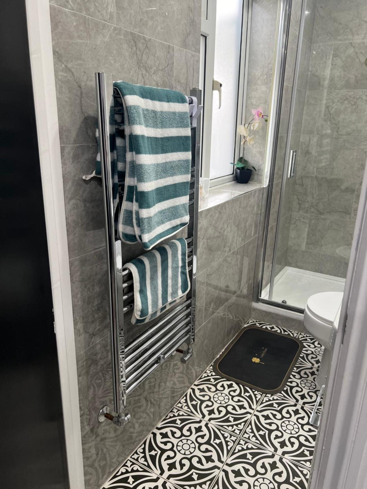 New Self-contained Double Bedroom Flat London