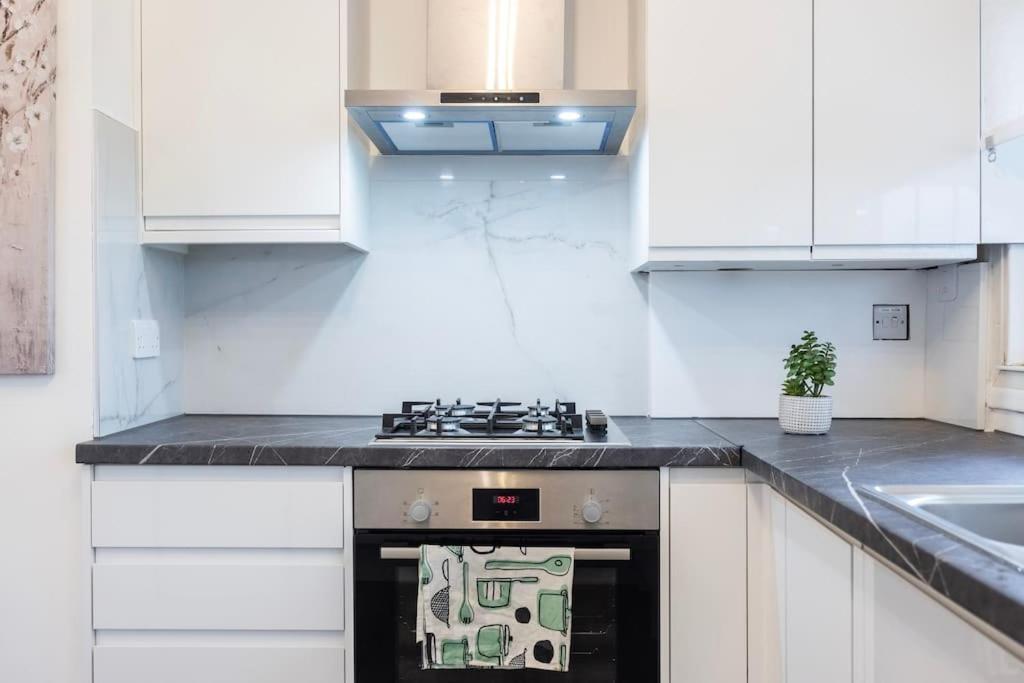 Appartement Spacious 2br Gem - Close To Clapham Junction Londen