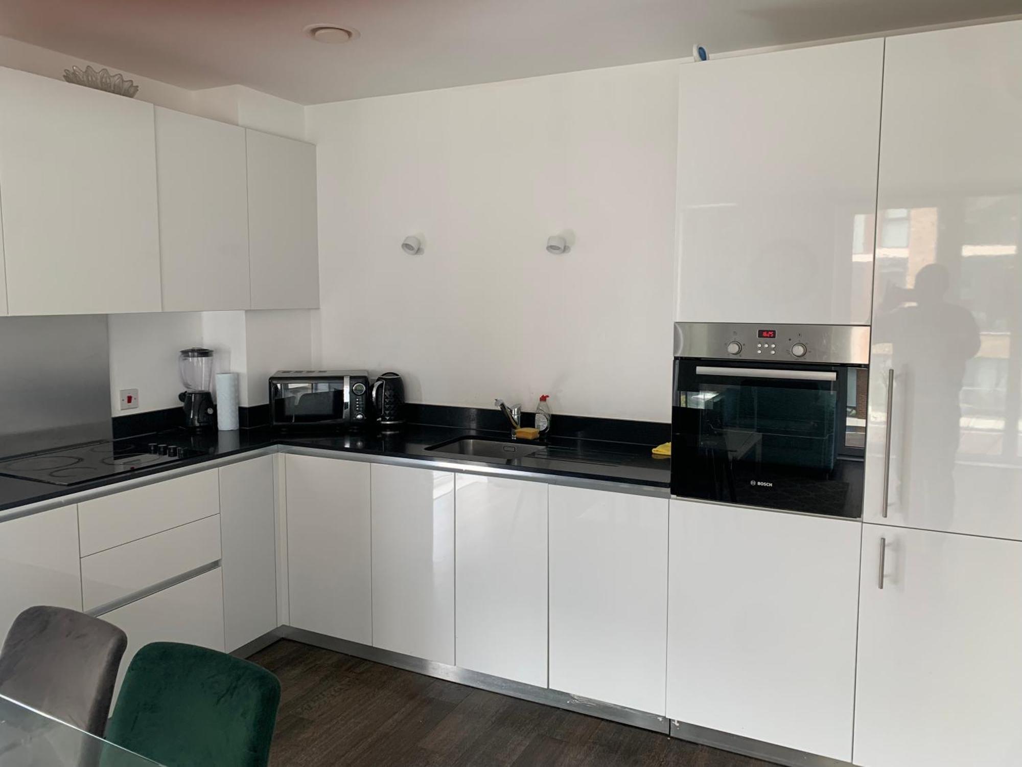 Apartment Grandeaur 2-bedrooom In Royal Asenal With Riverview London