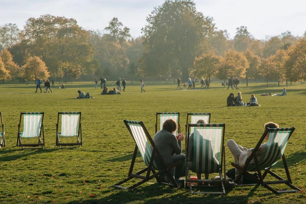 The Hyde Park House * London