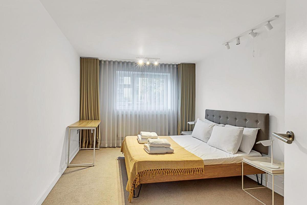 Relay Urban Charm Chelsea Apartment *