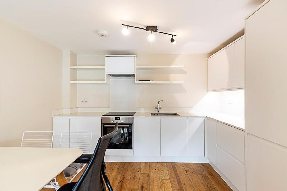 Modern With Balcony * London