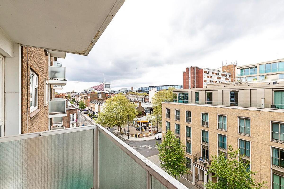 Modern With Balcony Apartment *